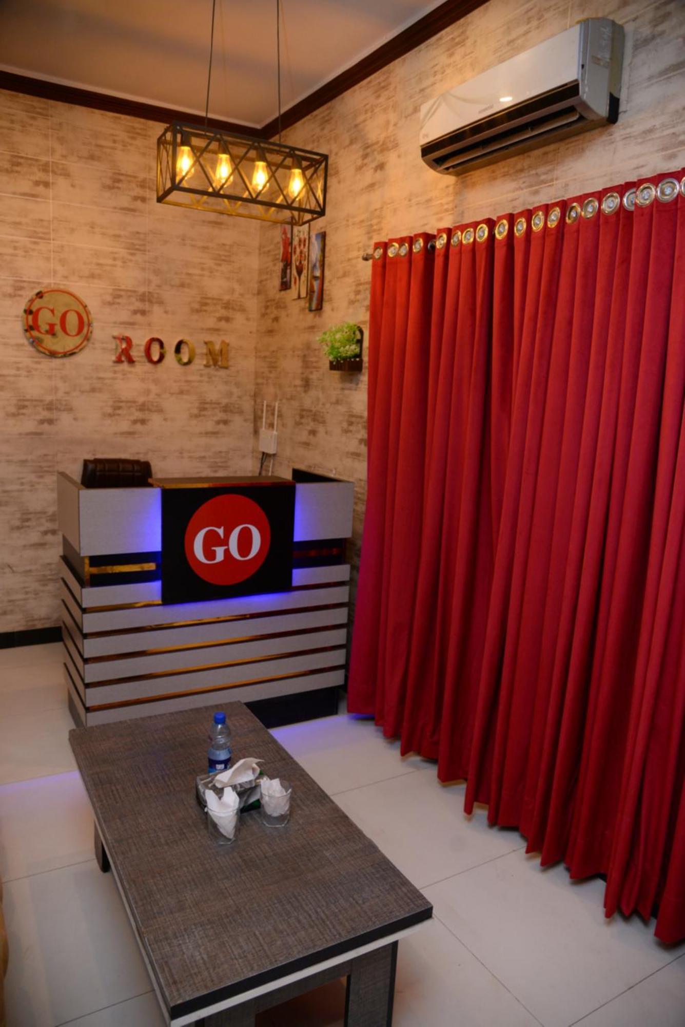 Go Room Hotel Lahore Buitenkant foto