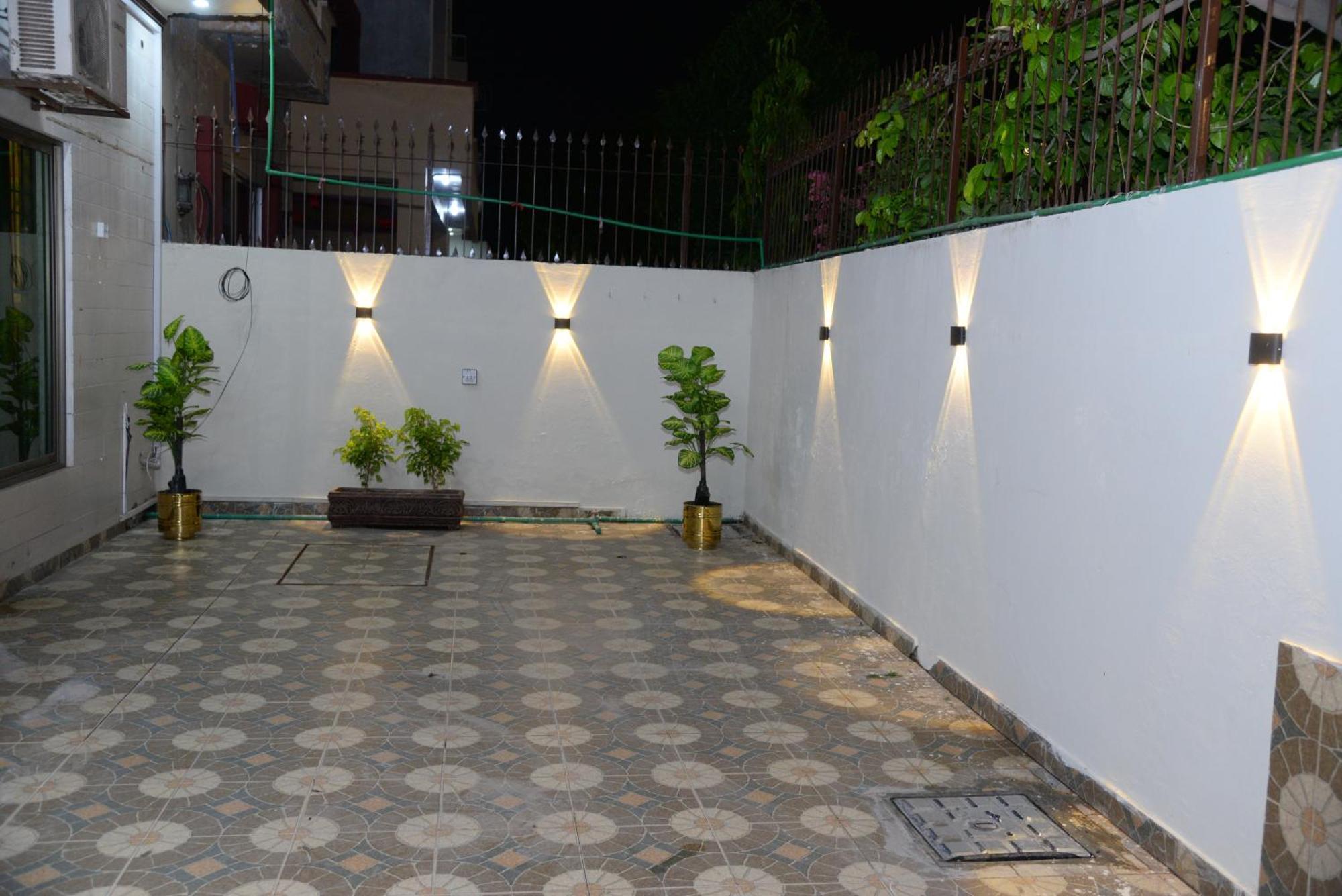 Go Room Hotel Lahore Buitenkant foto