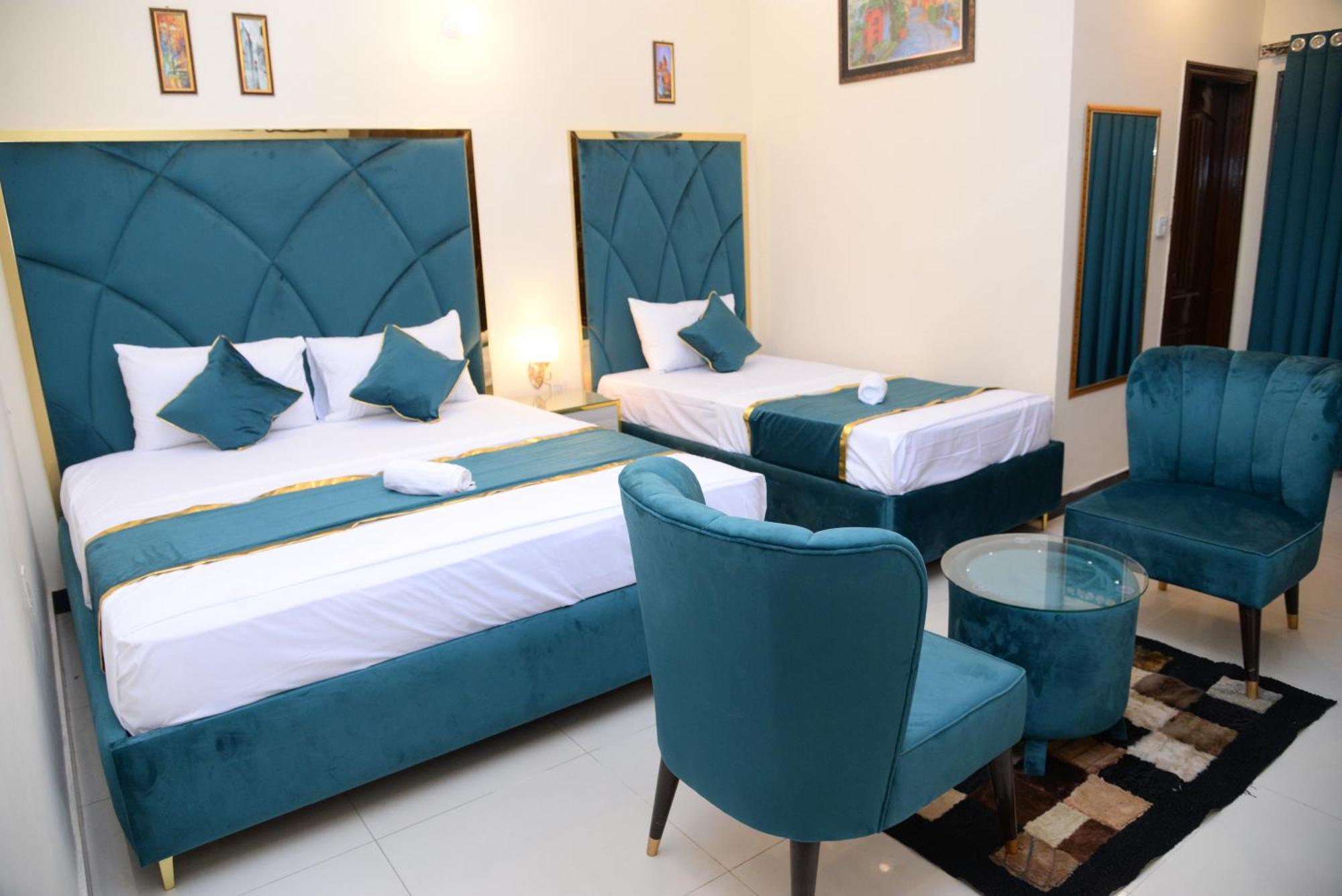 Go Room Hotel Lahore Buitenkant foto